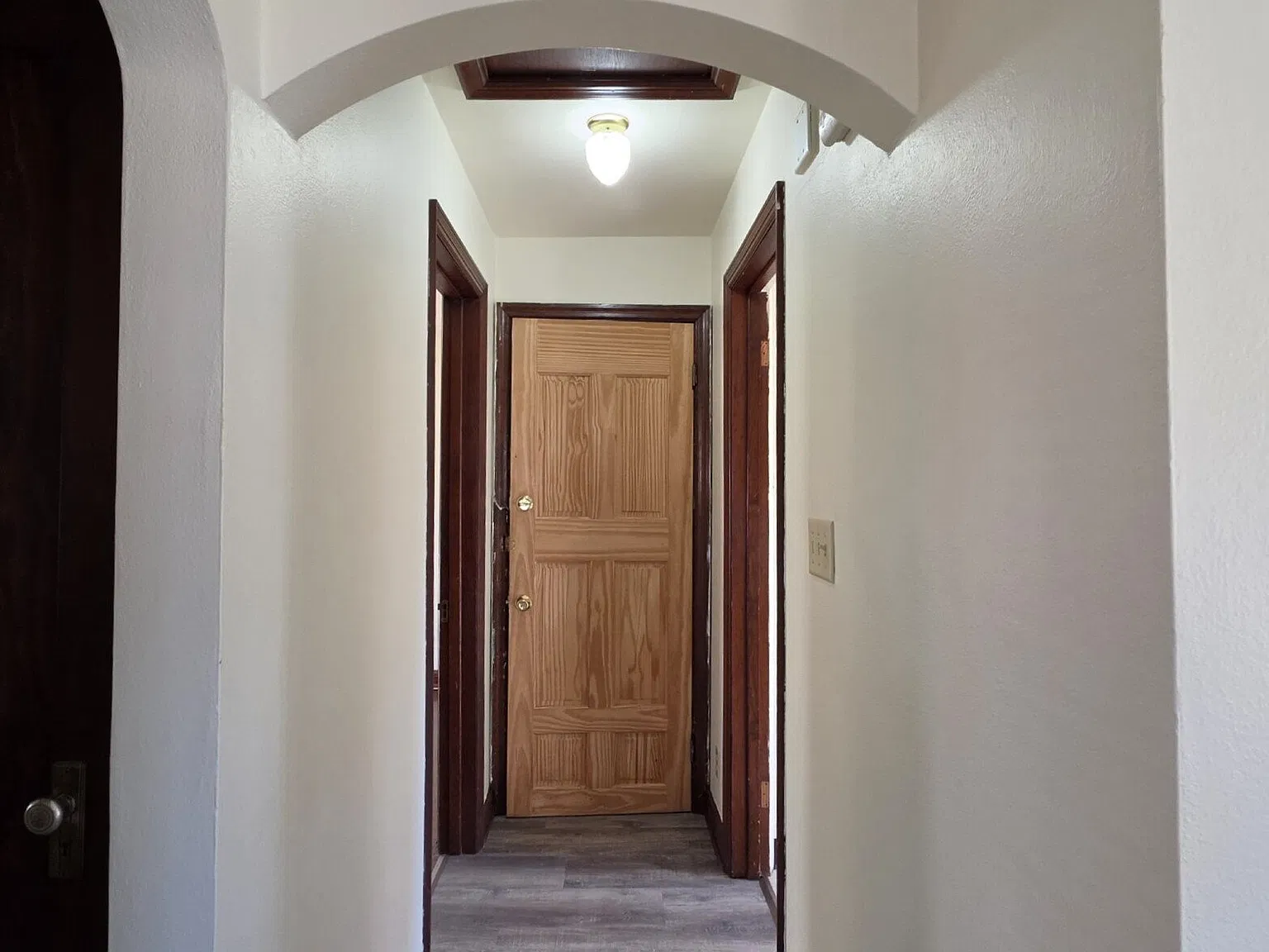 2 bed, 1.0 bath, 700 sqft, $1,050 — Photo 4