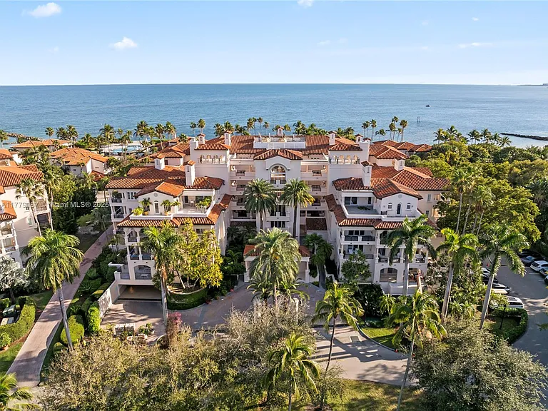 19133 Fisher Island Dr #19133 — Photo 11