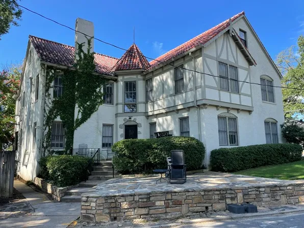4715 I St APT 1, Little Rock, AR 72205