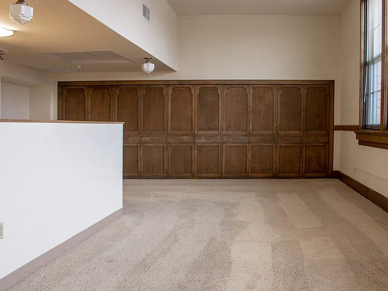 East High Apartments — Photo 38