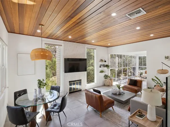 380 Box Canyon Rd, West Hills, CA 91304