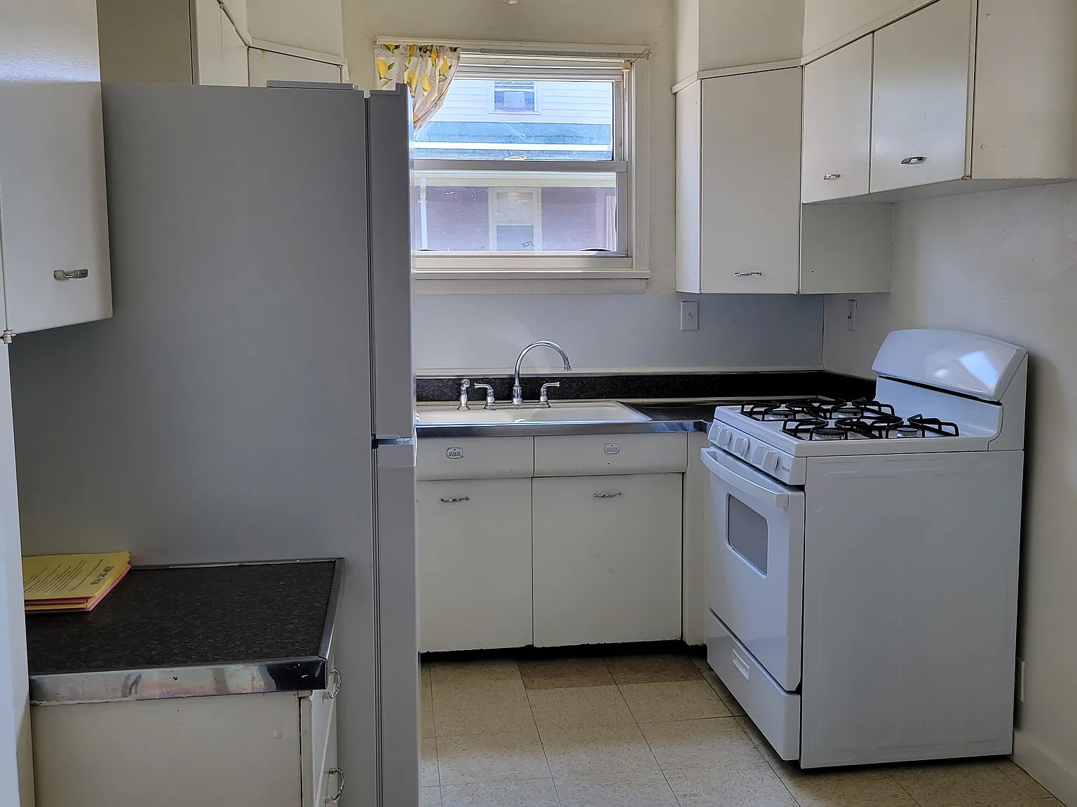 2 bed, 1000 sqft, $725 — Photo 4