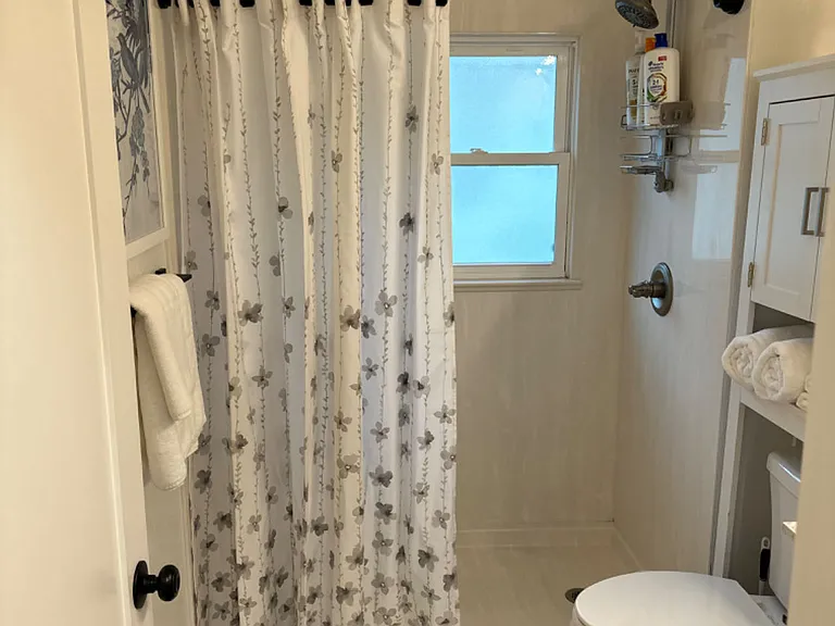 159 Hollywood Ave — Photo 13