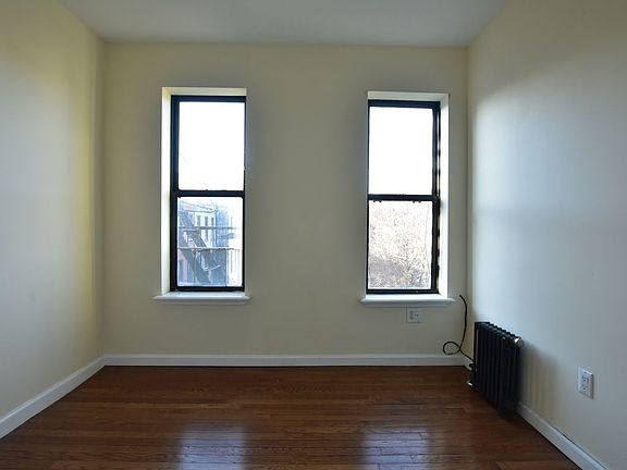 4th image of 429 Lenox Ave #12BB