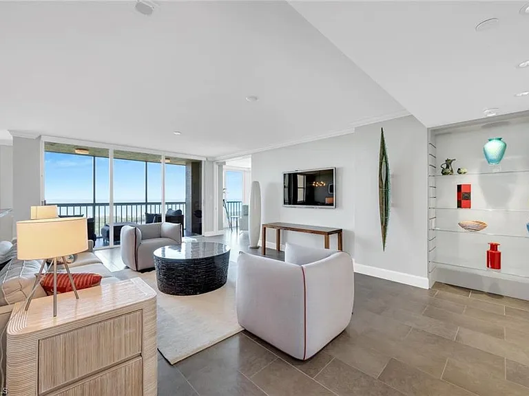 6585 Nicholas Blvd #1903 — Photo 4