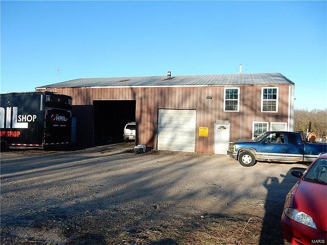 1st image of 1739 Highway H