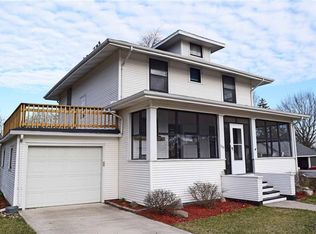 109 S Linn St, Roland, IA 50236