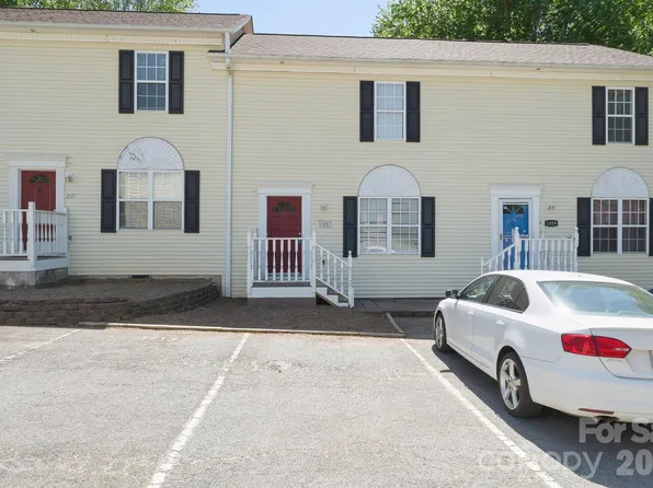 1057 19th St NE, Hickory, NC 28601