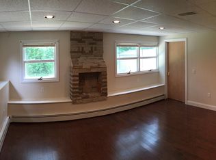 1466 Warwick Ave, Warwick, RI 02888