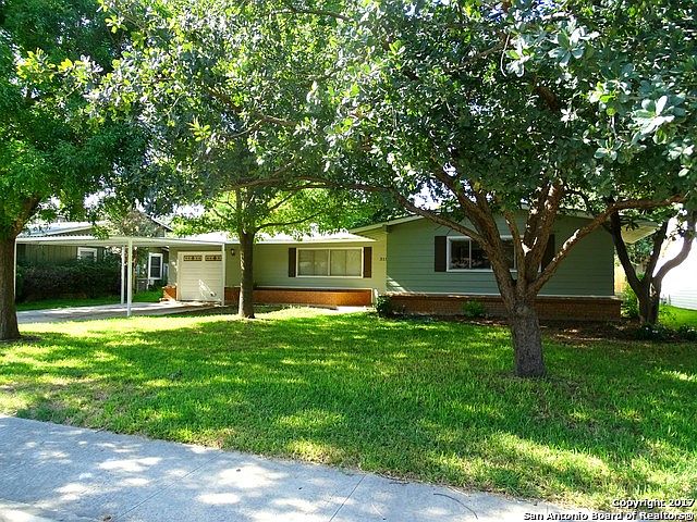 1st image of 315 Dawnridge Dr