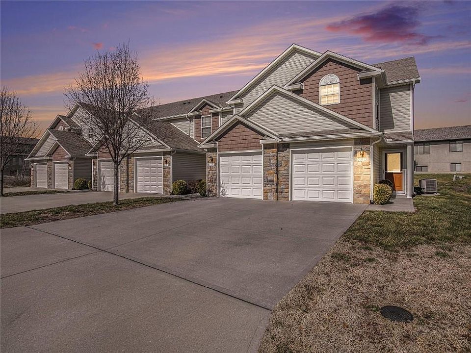 1st image of 254 Pointe Ln