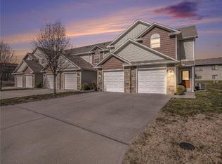 254 Pointe Ln, Raymore, MO 64083