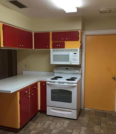 5th image of 9115 N Caressa Way