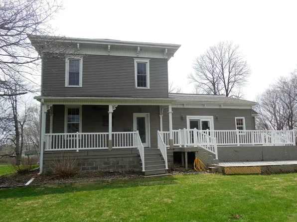 203 14th Ave, Sterling, IL 61081