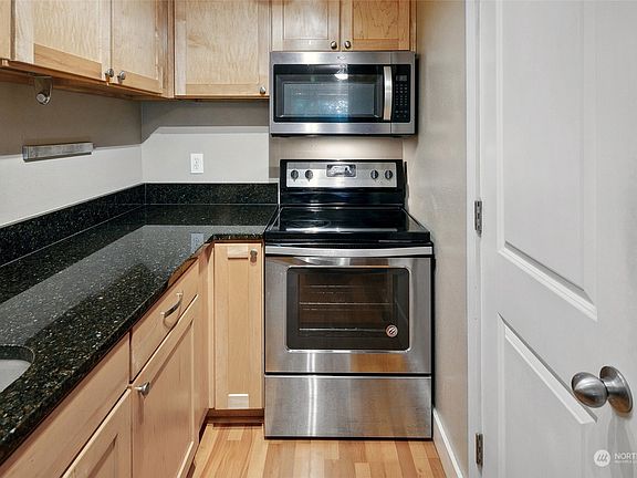 5th image of 15242 SE 43rd Court #F201