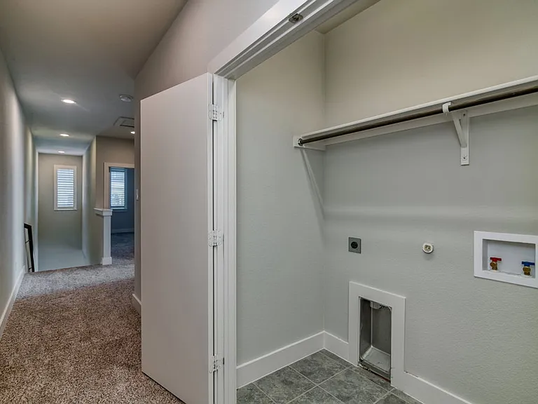 218 Wimberly St — Photo 18