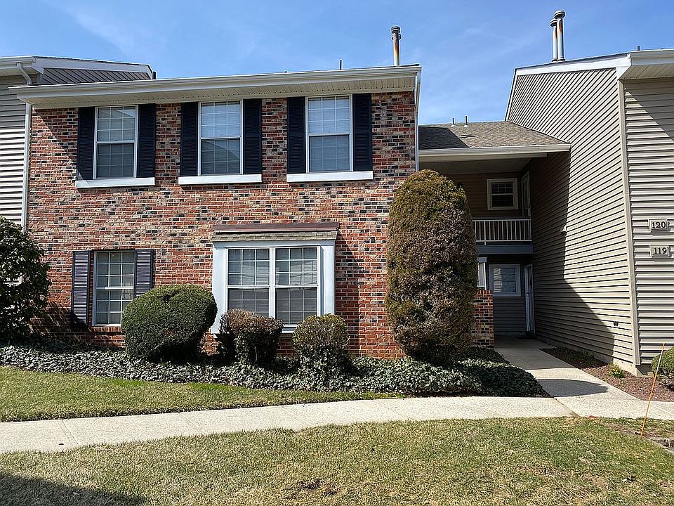 2nd image of 117 Blake Ct