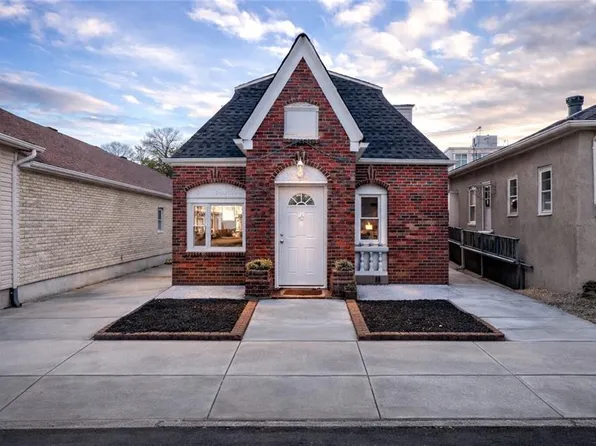 118 Winham Ave, Staten Island, NY 10306