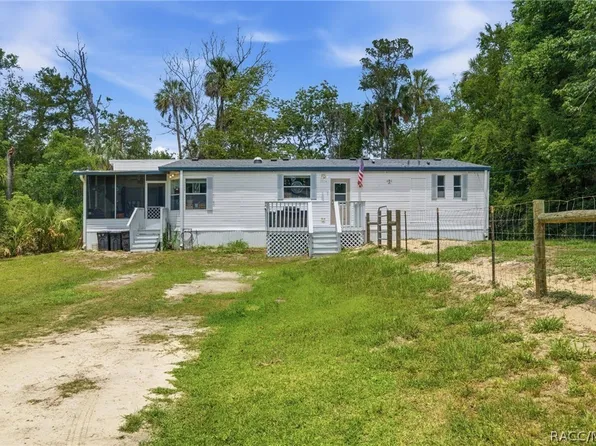 11065 W Townsend Ln, Homosassa, FL 34448