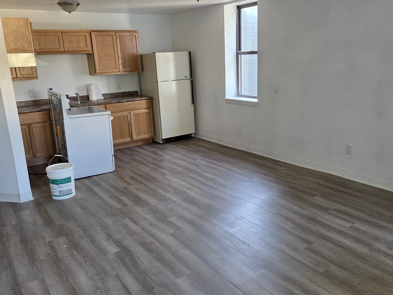 2 bed, 823 sqft, $1,200 — Photo 4