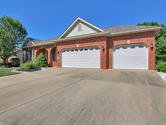 2nd image of 2781 Woodfield Dr