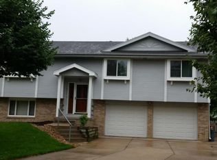 16973 William St, Omaha, NE 68130