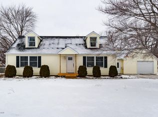 311 E Delaware St, Decatur, MI 49045