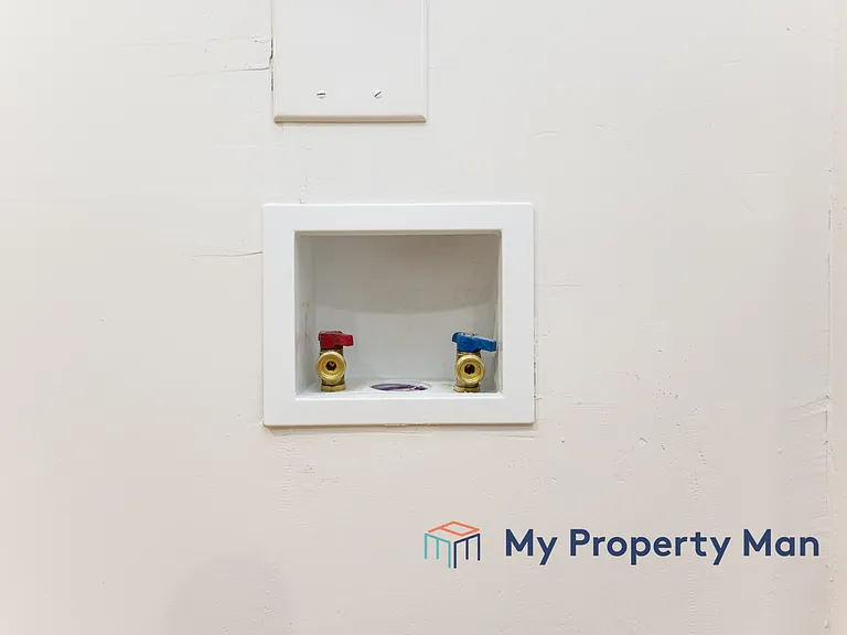 1092 Madison St #1 — Photo 12