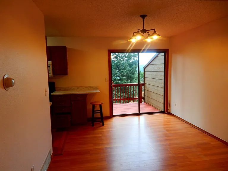 29983 Hilltop Dr #2 — Photo 4