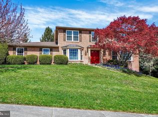 3740 Compton Ln, York, PA 17402