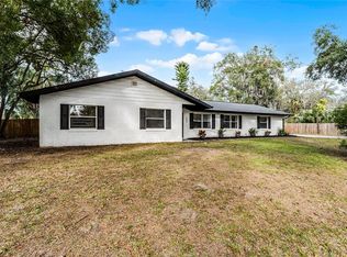 200 Florida Ave, Geneva, FL 32732