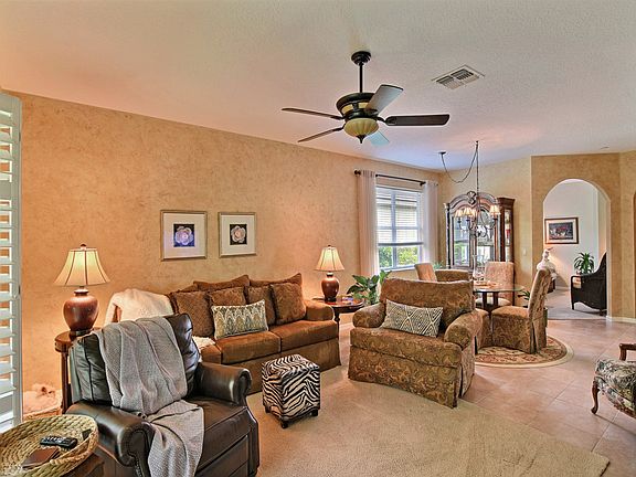 3rd image of 10027 SW Stonegate Dr