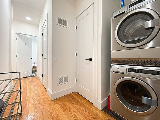 1st image of 350 Lenox Ave #4SD