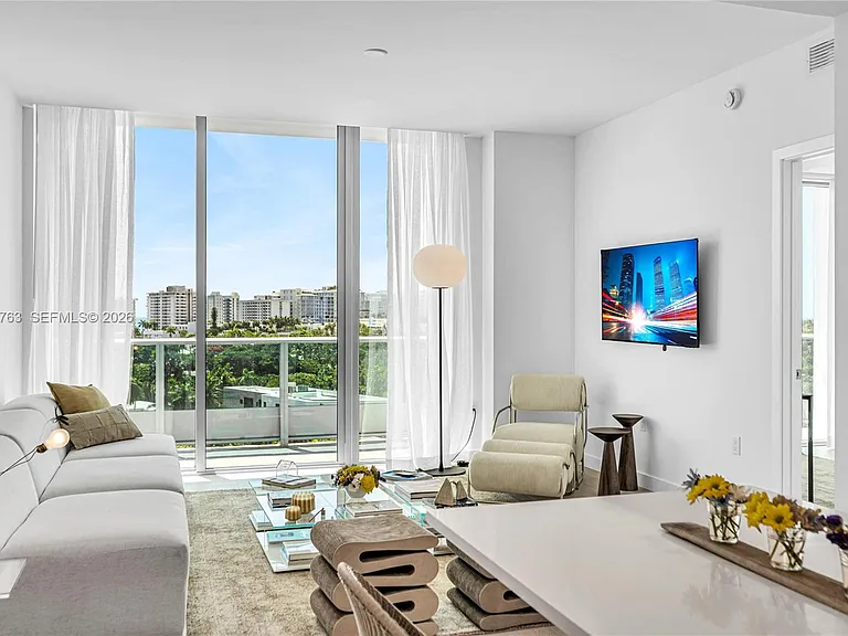 9201 E Bay Harbor Dr #Penthouse 809 — Photo 11