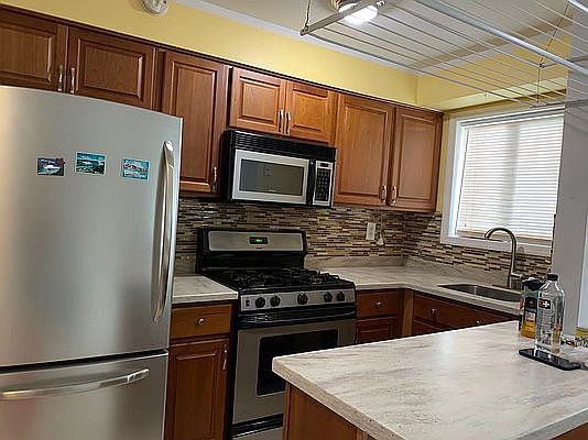 1st image of 151 Kiswick St #1F