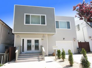 295 Oakridge Dr, Daly City, CA 94014