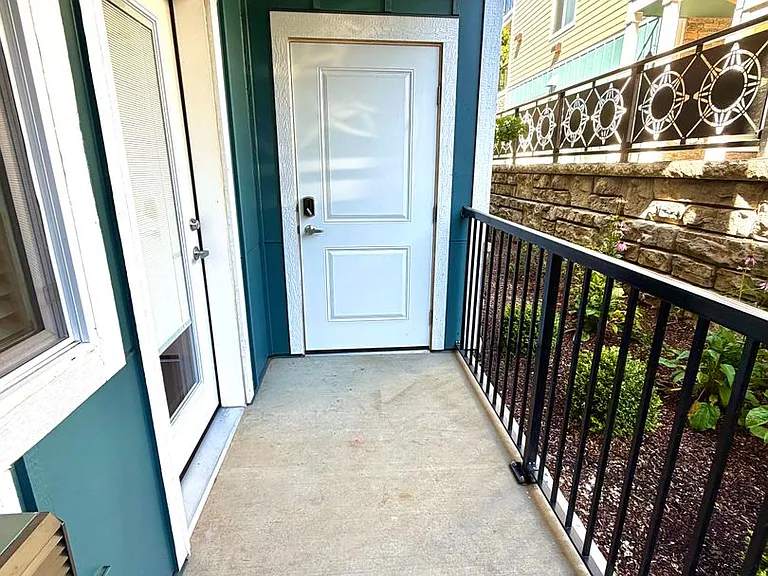 Alena Apartments — Photo 17