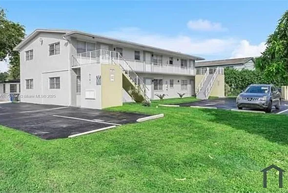1 bed, $1,601 — Photo 2