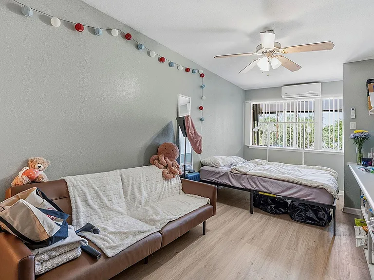 2910 Medical Arts St #106 — Photo 20