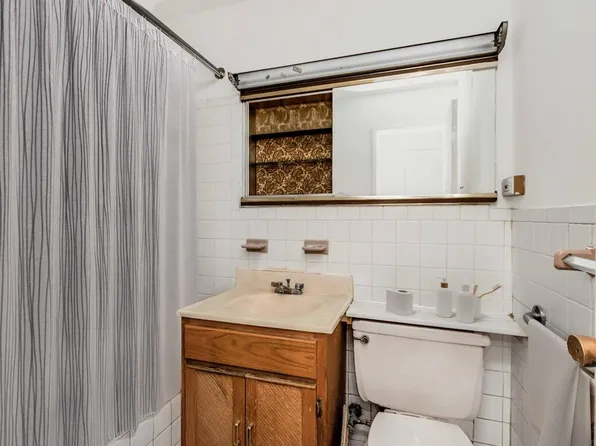 333 East 66th Street image 5 of 9