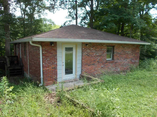 800 N Lynn Ct, North Vernon, IN 47265