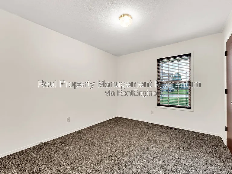 813 Daniel Ln — Photo 16