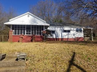 11 Perry St, Liberty, SC 29657