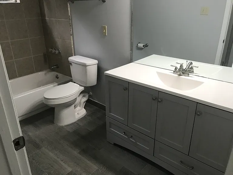 7028 Ashaway Cv — Photo 22