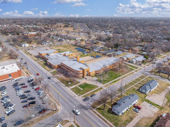 633 N Dellrose Ave, Wichita, KS 67208