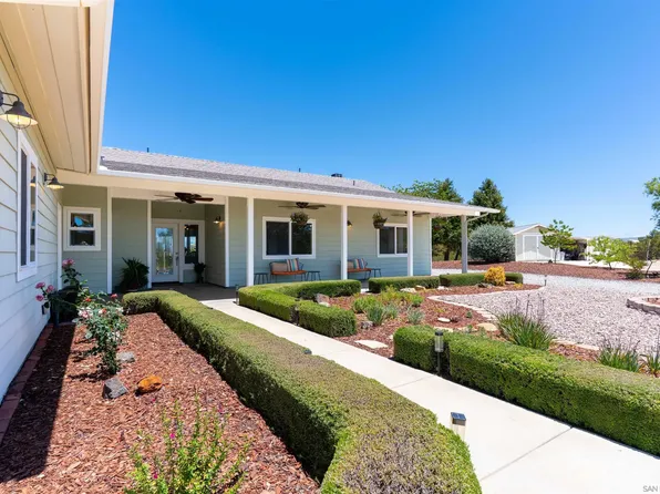 43700 Sunshine Cir, Aguanga, CA 92536