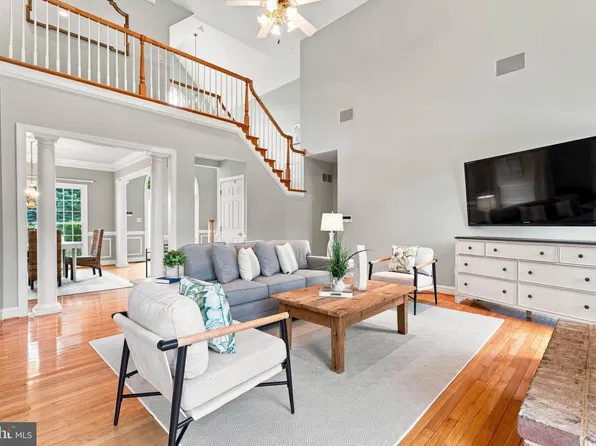 11911 Manor Rd, Glen Arm, MD 21057