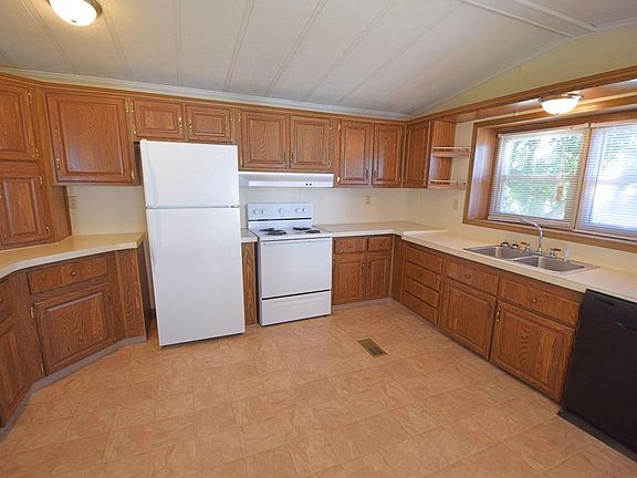 5th image of 332 Glendale Ln
