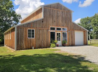 2673 County Farm Rd, Salem, IL 62881