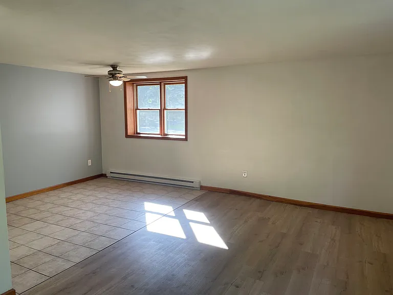 202 Meadow Brook Dr #4 — Photo 9